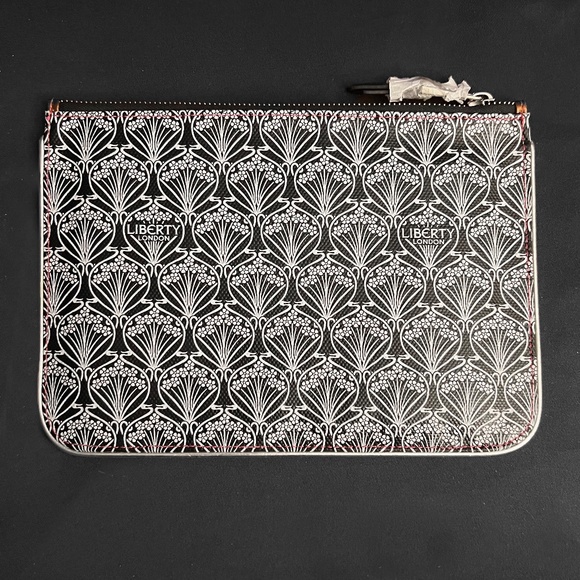 London Liberty Cosmetic Case - Picture 2 of 6